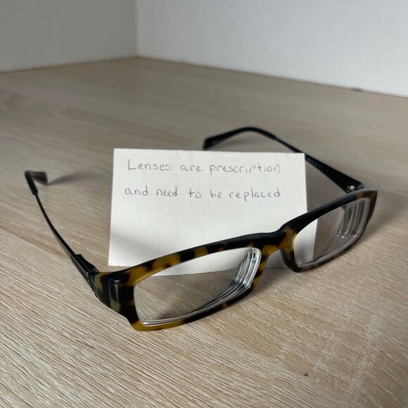 Ray-Ban RB5136 2290 Eyeglasses Tortoise Shell Black Frames Titanium 53-16-130 - Picture 1 of 8